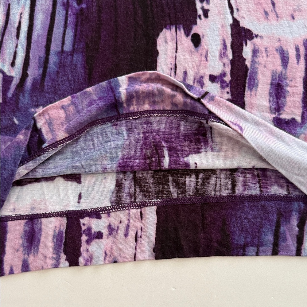 Simply Vera Abstract Purple Women's Top Size Small - Picture 4 of 6